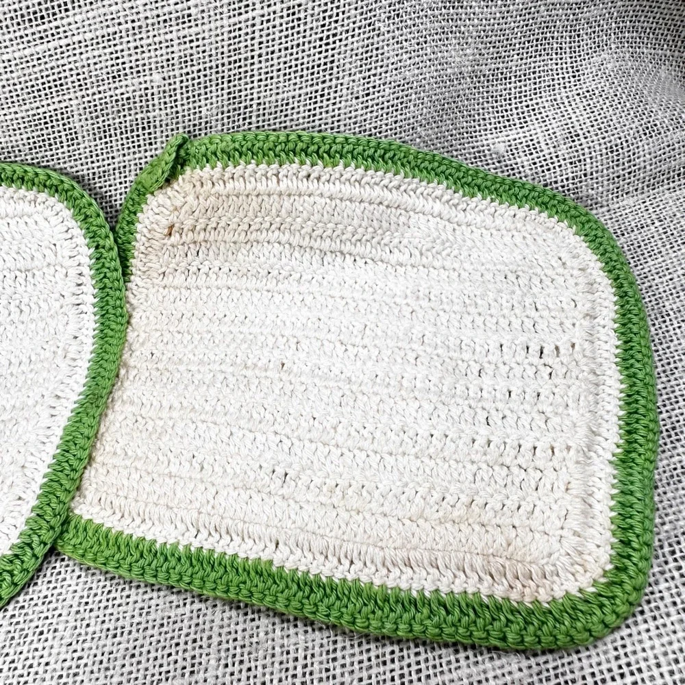 Vintage Handmade Crochet Potholder Set of 2 Yellow Rose Granny Square Green Trim